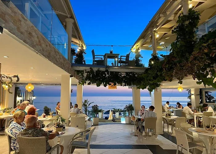 Romantic Palace Beach Apartments