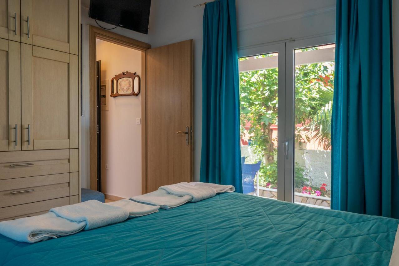 Romantic Palace Agios Gordios (Corfu)